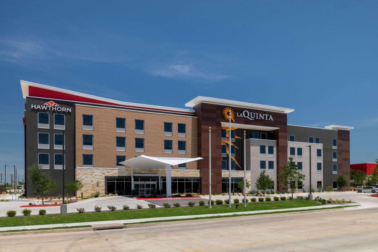 La Quinta Inn & Suites By Wyndham Pflugerville Exterior foto